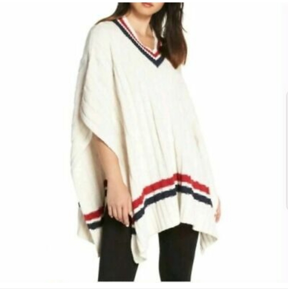 NWOT UGG Women's Weslynn Sweater Poncho Cream Size M/L. Shipped with USPS Prior - Picture 2 of 2